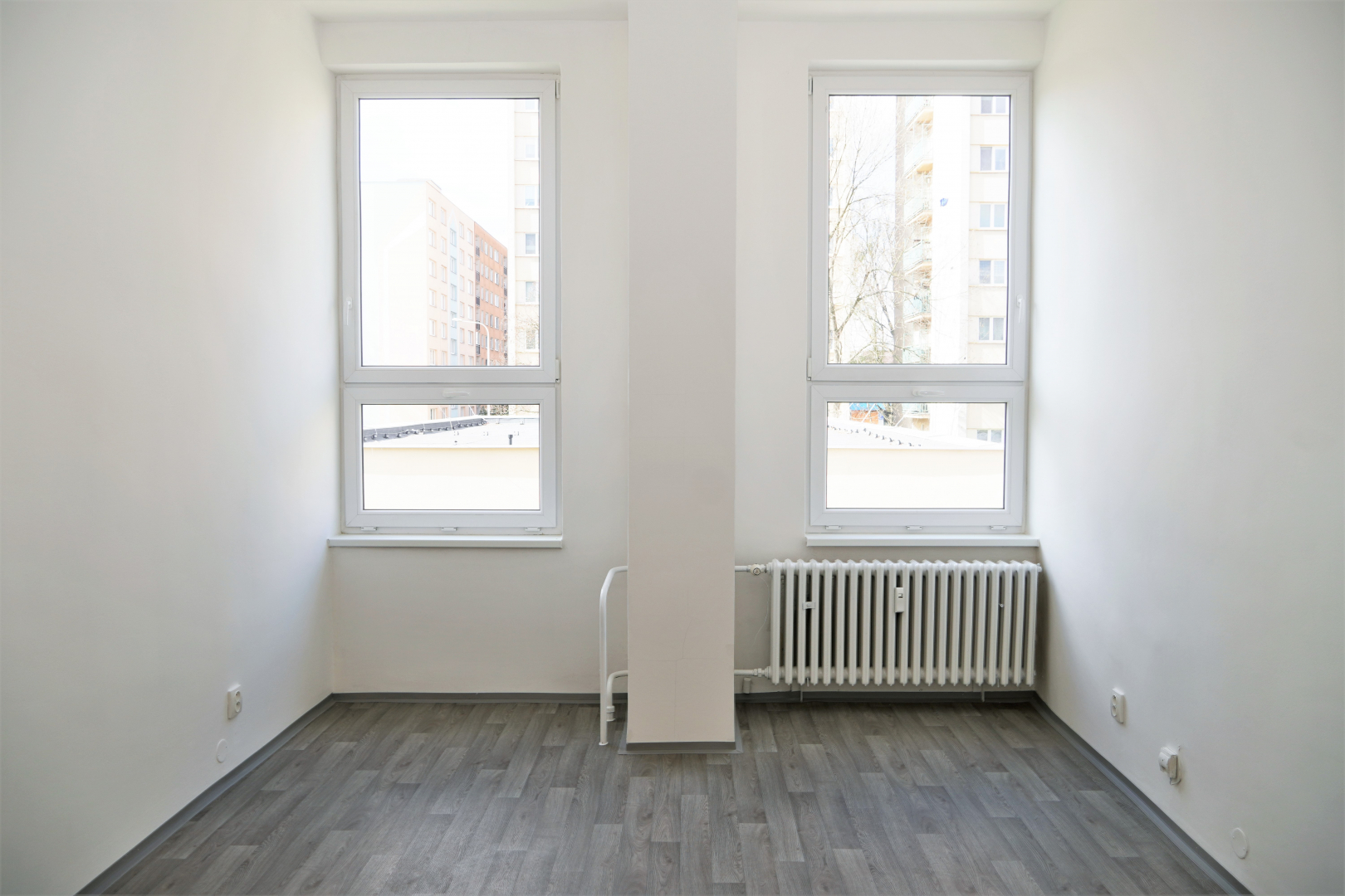 Na Jízdárně 2895/18 - kancelář - 15,94 m²