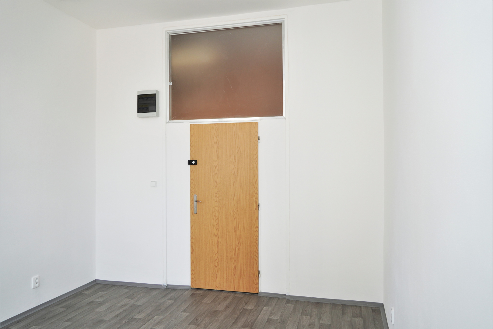 Na Jízdárně 2895/18 - kancelář - 15,94 m²