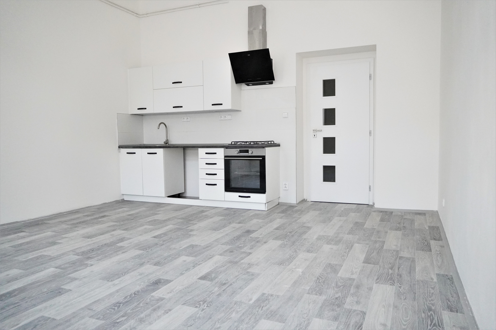 Nádražní 1265/24, byt č. 6, velikost 1+0 - 41,73 m²