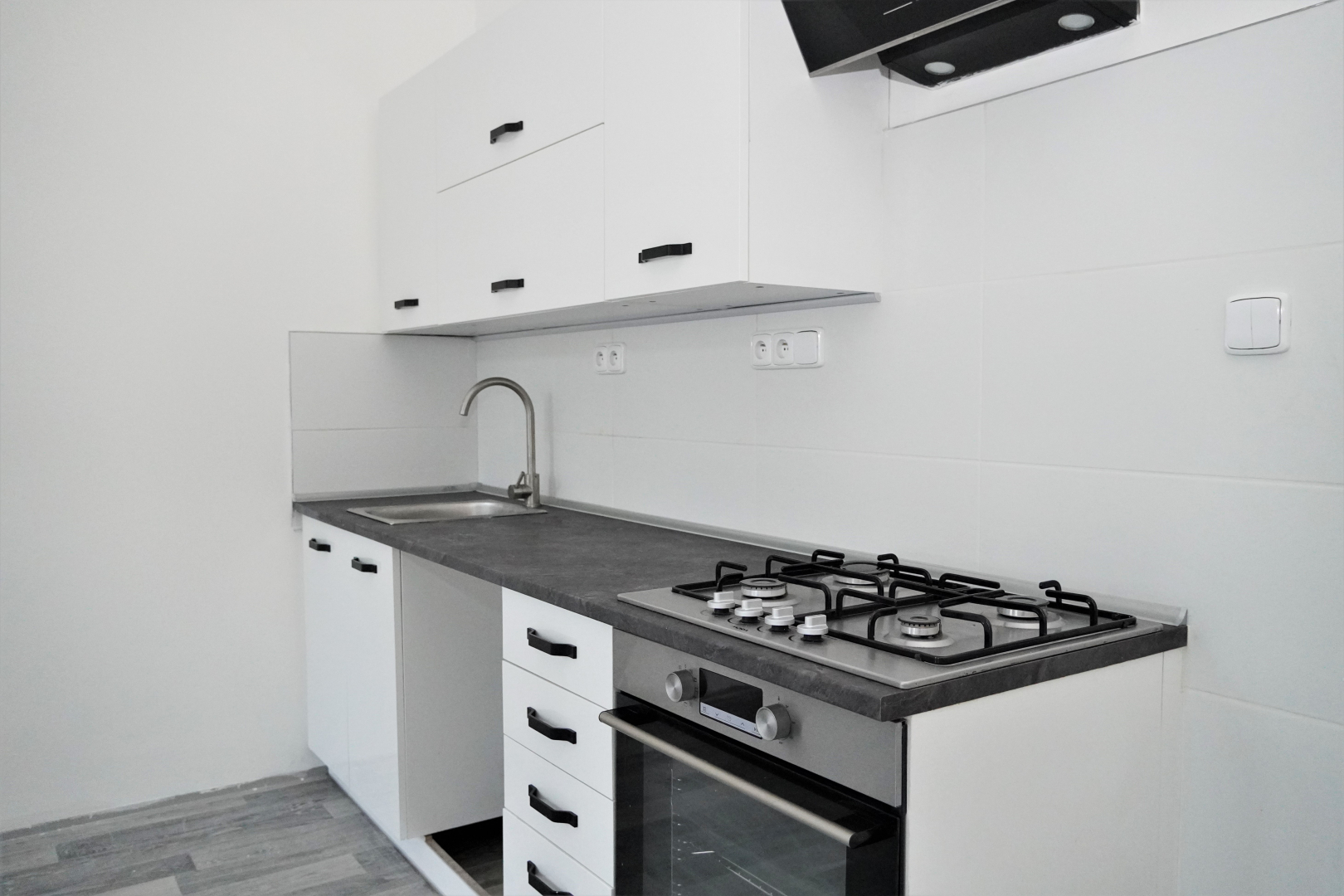 Nádražní 1265/24, byt č. 6, velikost 1+0 - 41,73 m²