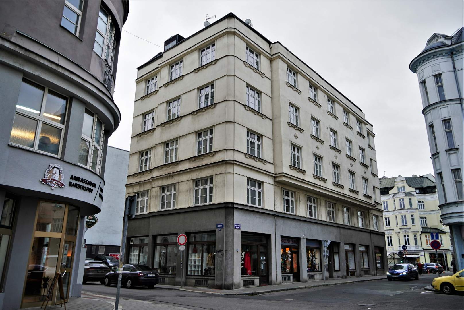 Antonína Macka 912/4, jednotka č. 912/901 - denní bar - 44,66 m²