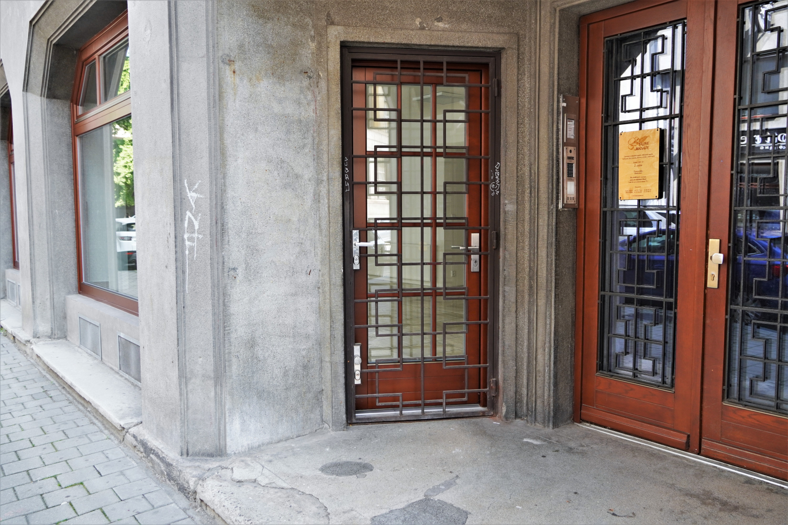 Tyršova 1823/12, jednotka č. 1823/903 - prodejna - 95,80 m²