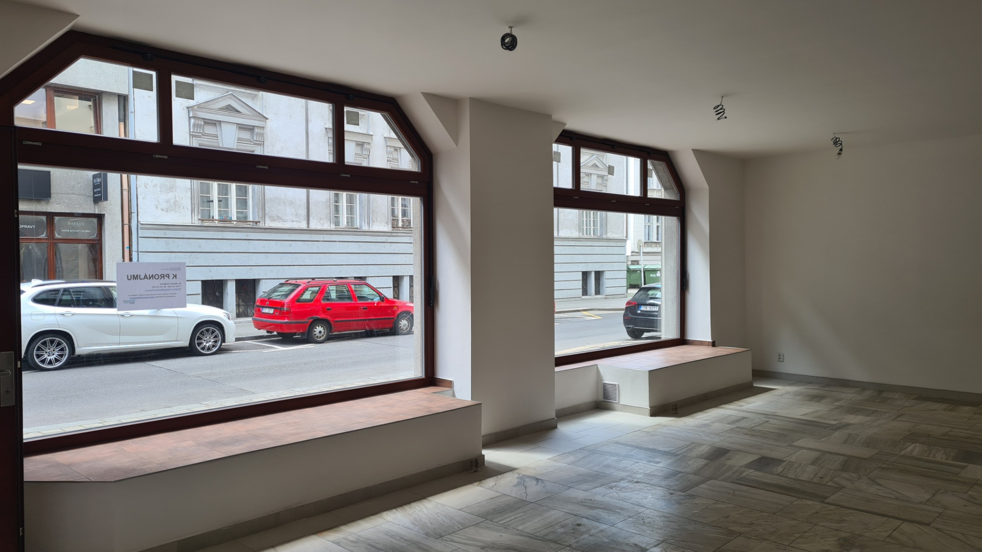 Tyršova 1823/12, jednotka č. 1823/903 - prodejna - 95,80 m²