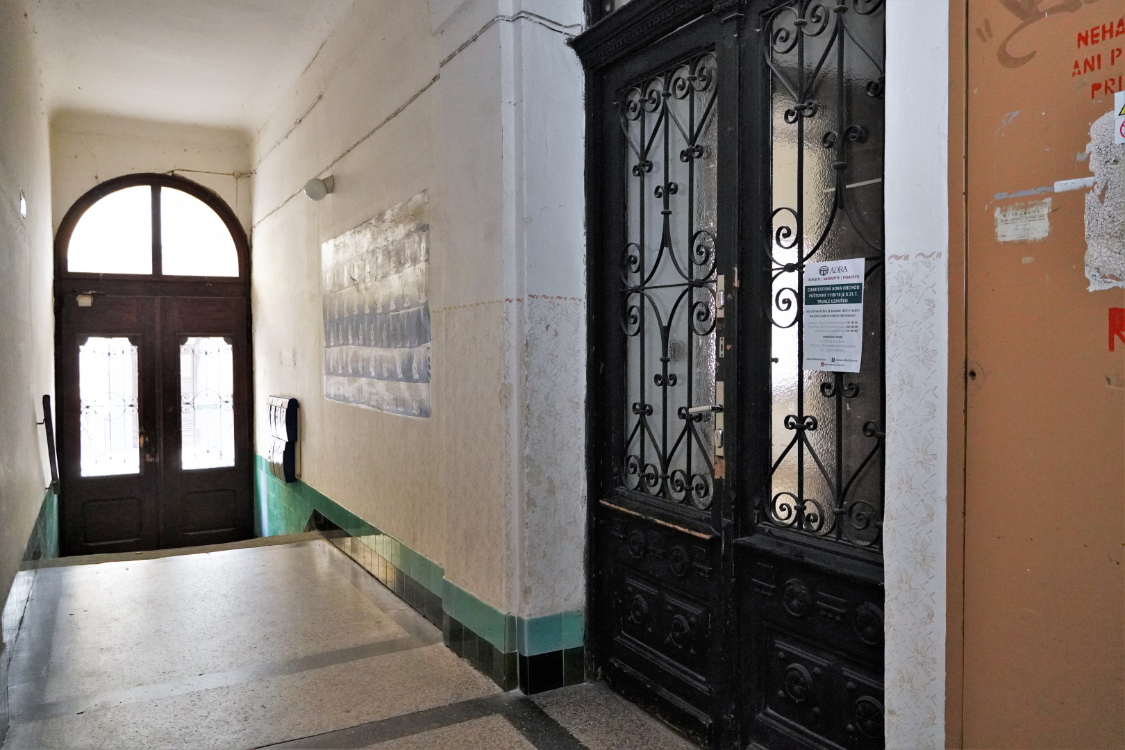Poštovní 1118/10, jednotka 1118/901 - prodejna - 103,35 m²