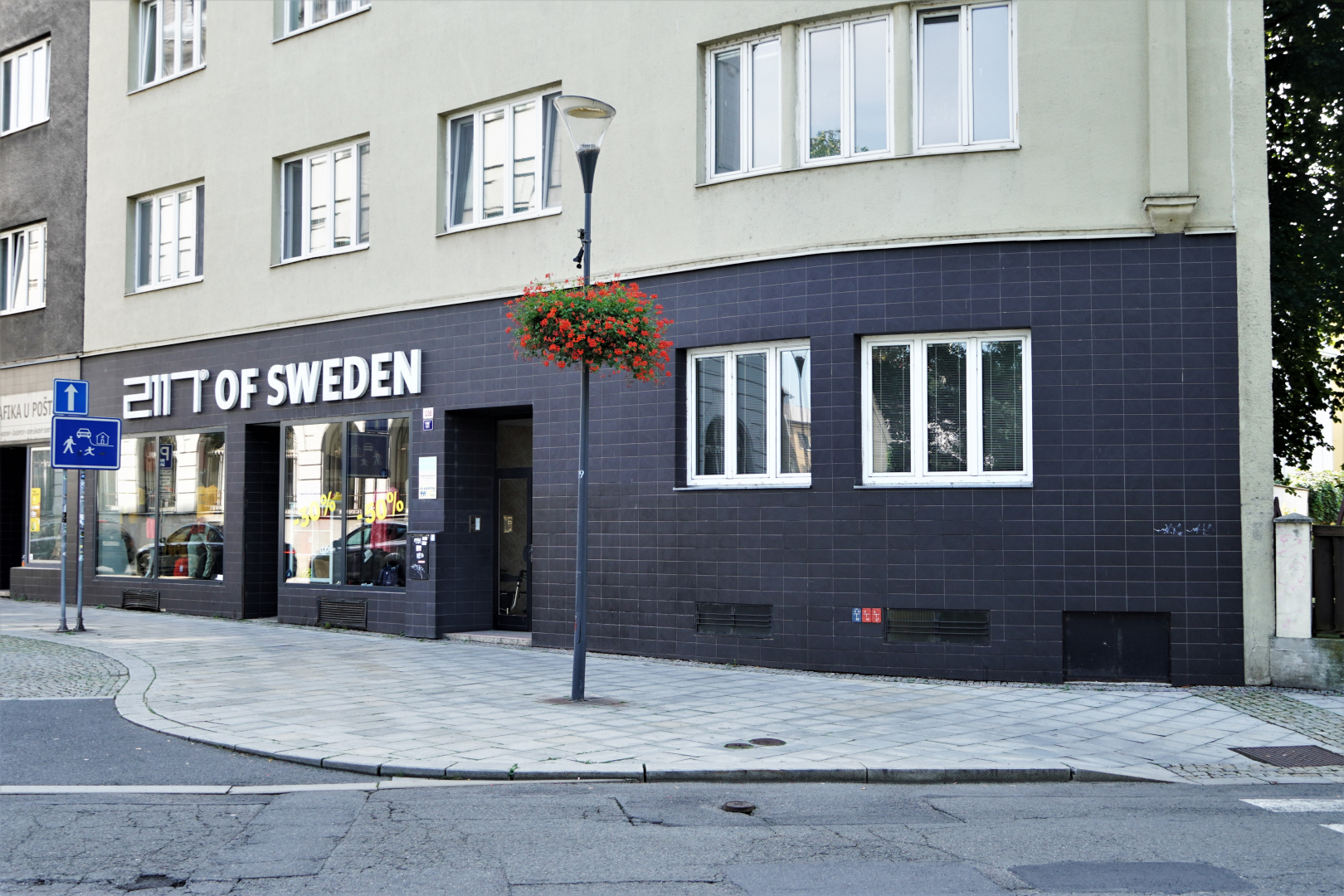 Poštovní 1255/31, j. č. 1255/902 - prodejna - 54 m²