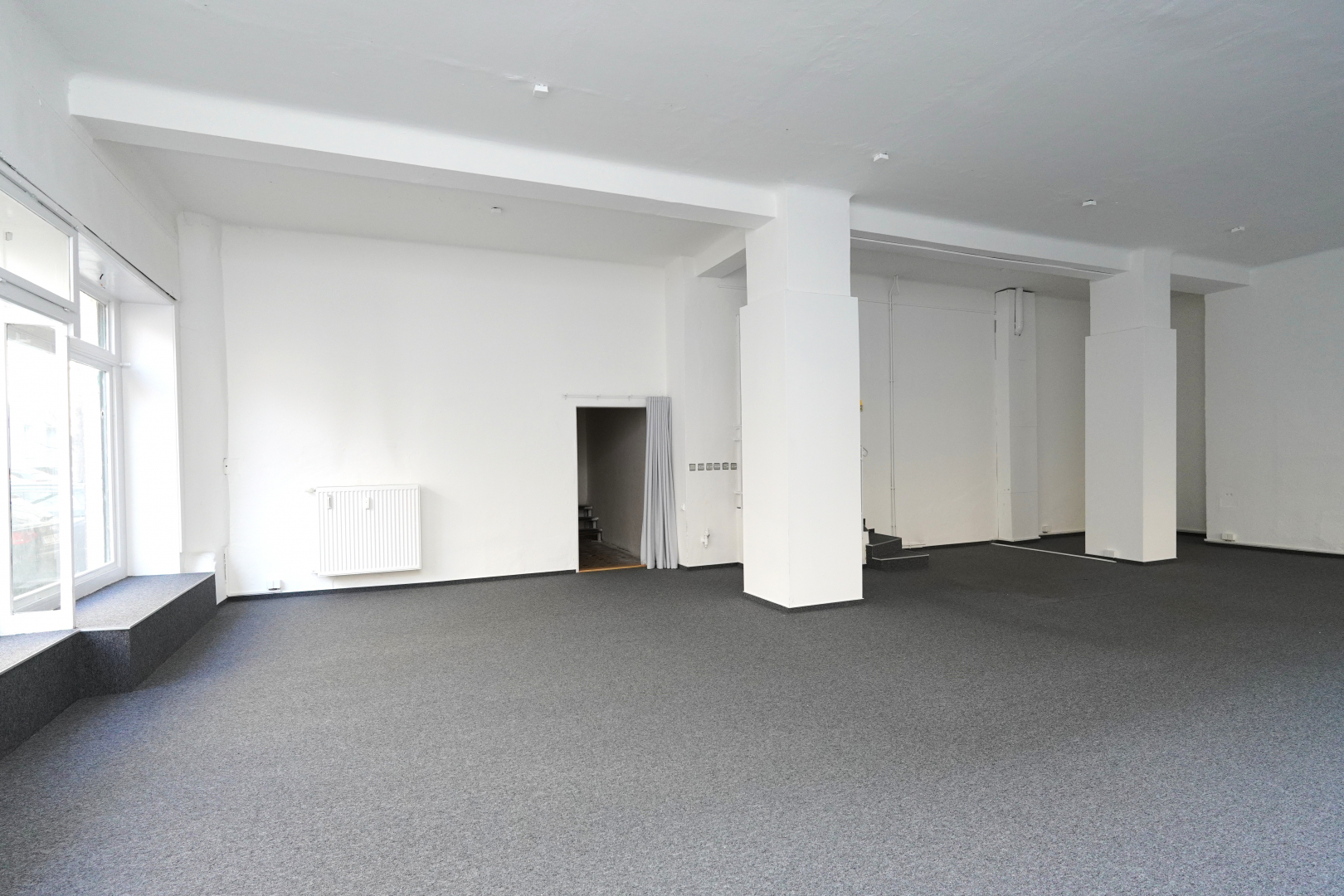 Českobratrská 1888/14, jednotka č. 1888/902 - prodejna - 197 m²