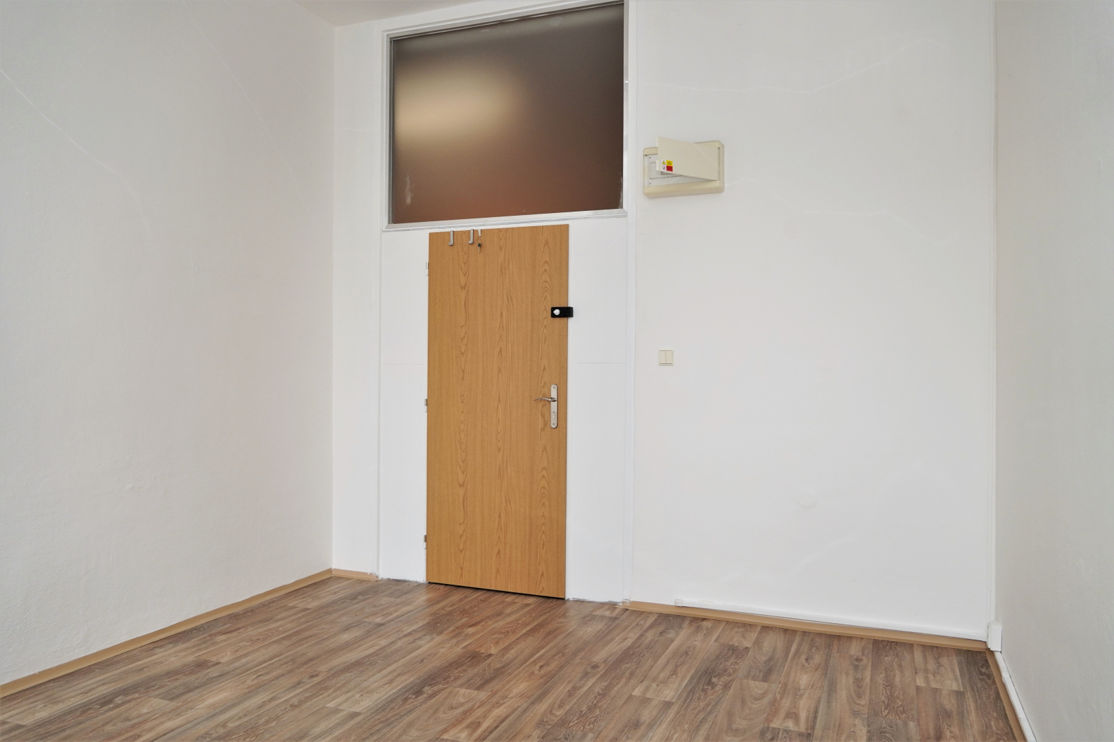 Na Jízdárně 2895/18 - kancelář - 16 m²