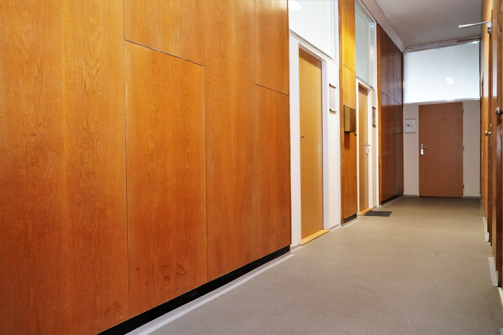 Na Jízdárně 2895/18 - kancelář - 16 m²