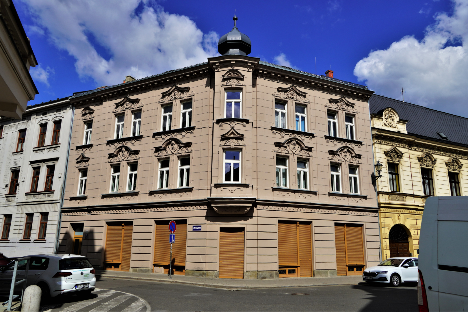 U Tiskárny 539/2 - tetovací studio - 49,32 m²